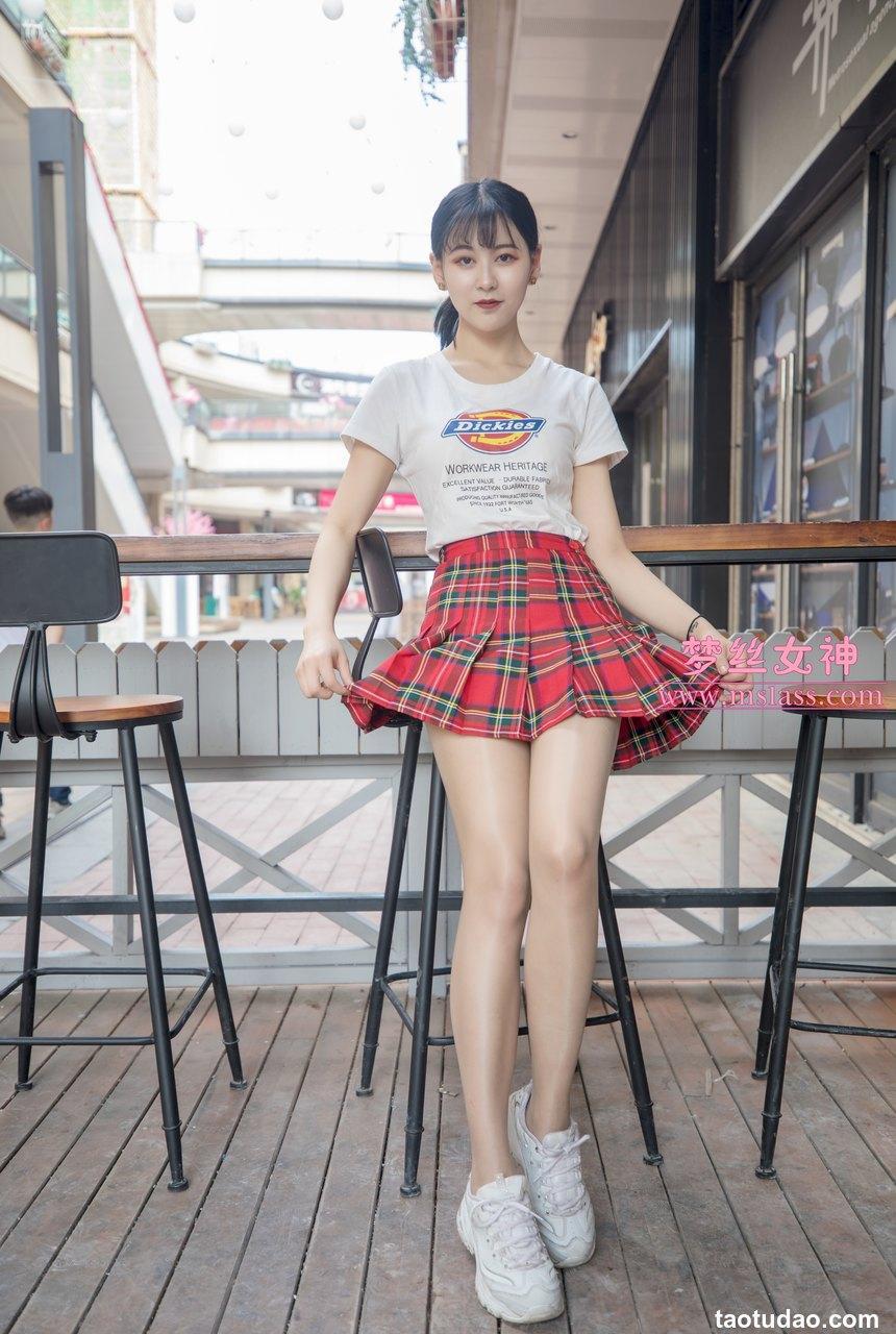 [MSLASS梦丝女神] 2019.05.23 可岚《油光丝袜少女》 [74P+1V-911MB]