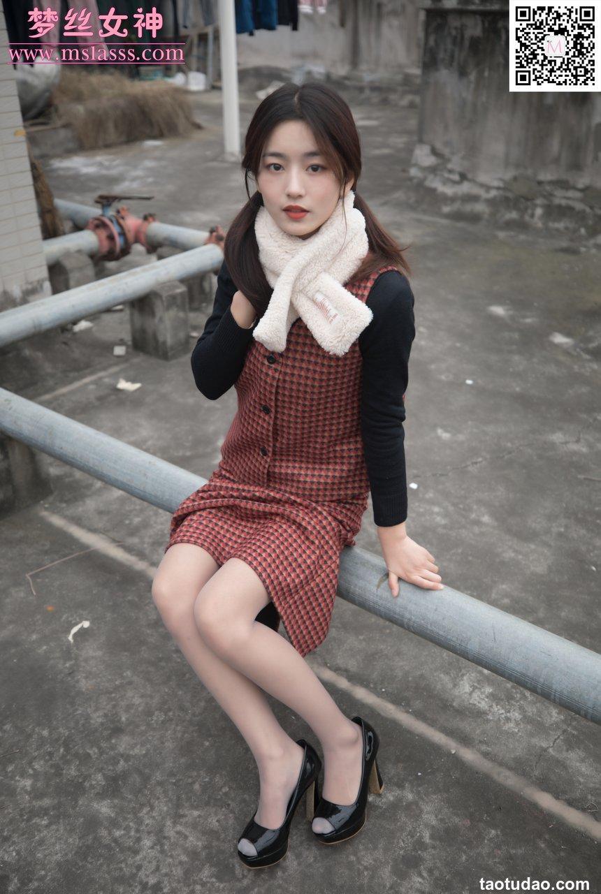 [MSLASS梦丝女神] 2020.01.15 NO.085 《璇璇4 天台少女》[55+1P397M]