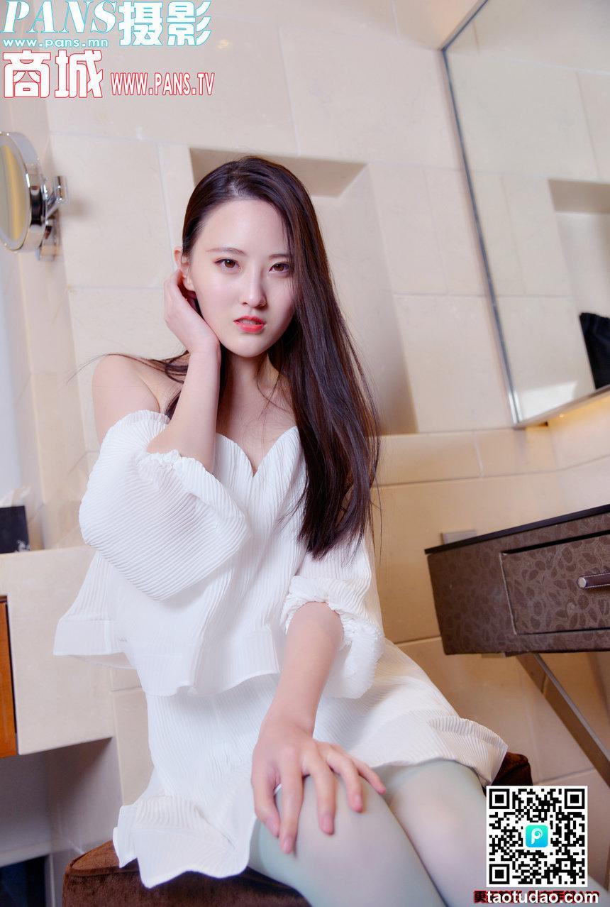 [PANS写真] 2018.12.19 NO.1066 狐狸 [24P+1V207M]