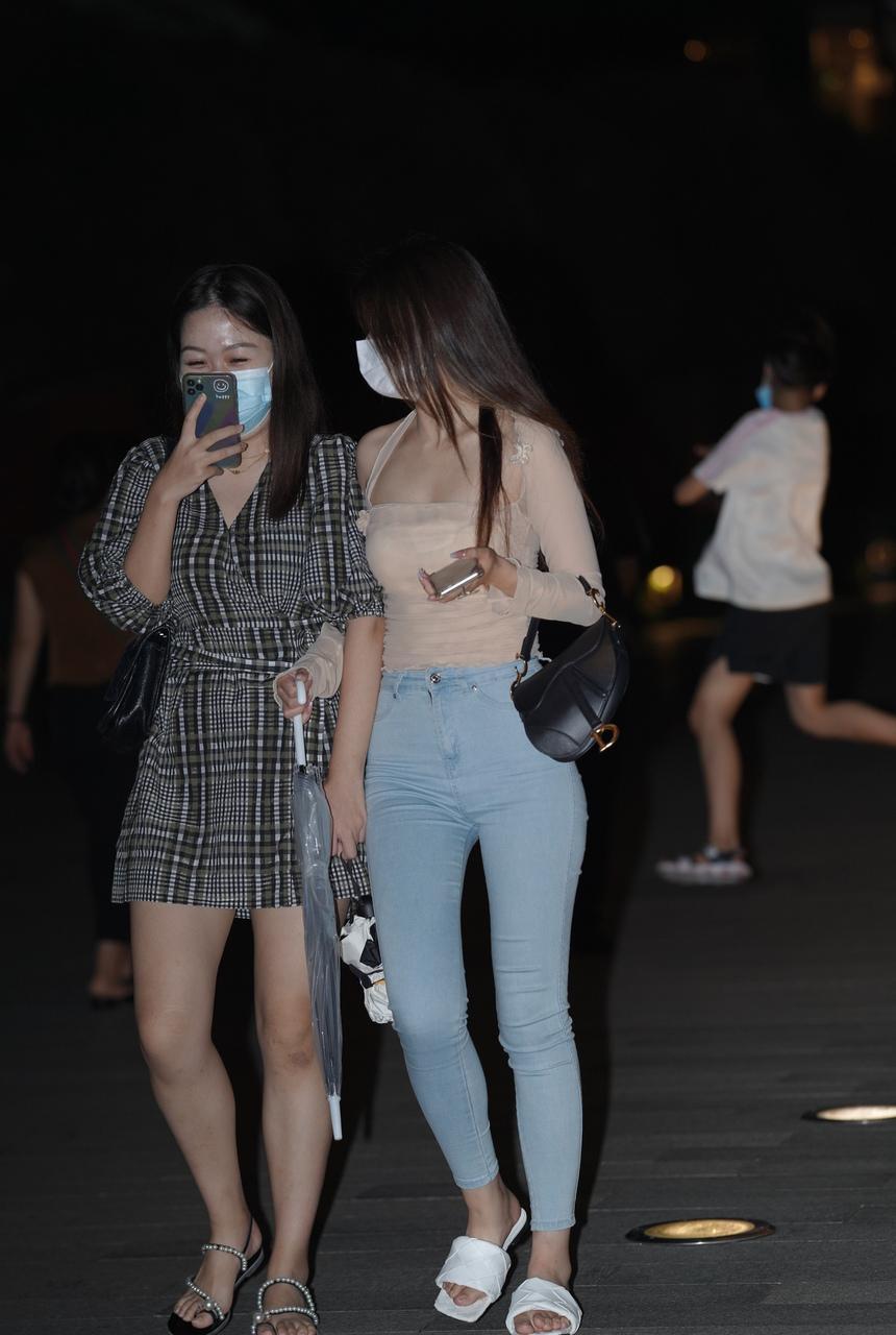 都市丽人紧身蓝牛仔小姐姐【36P+1V-668MB】