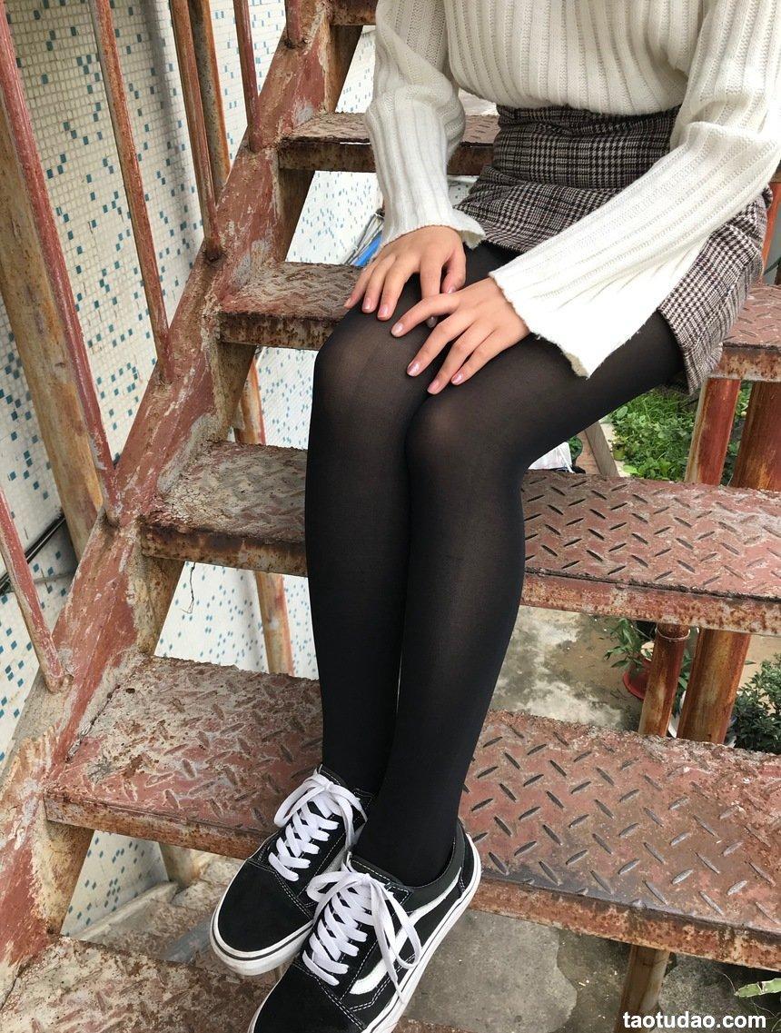 [最爱帆布鞋] 丝袜美腿写真 ON.09