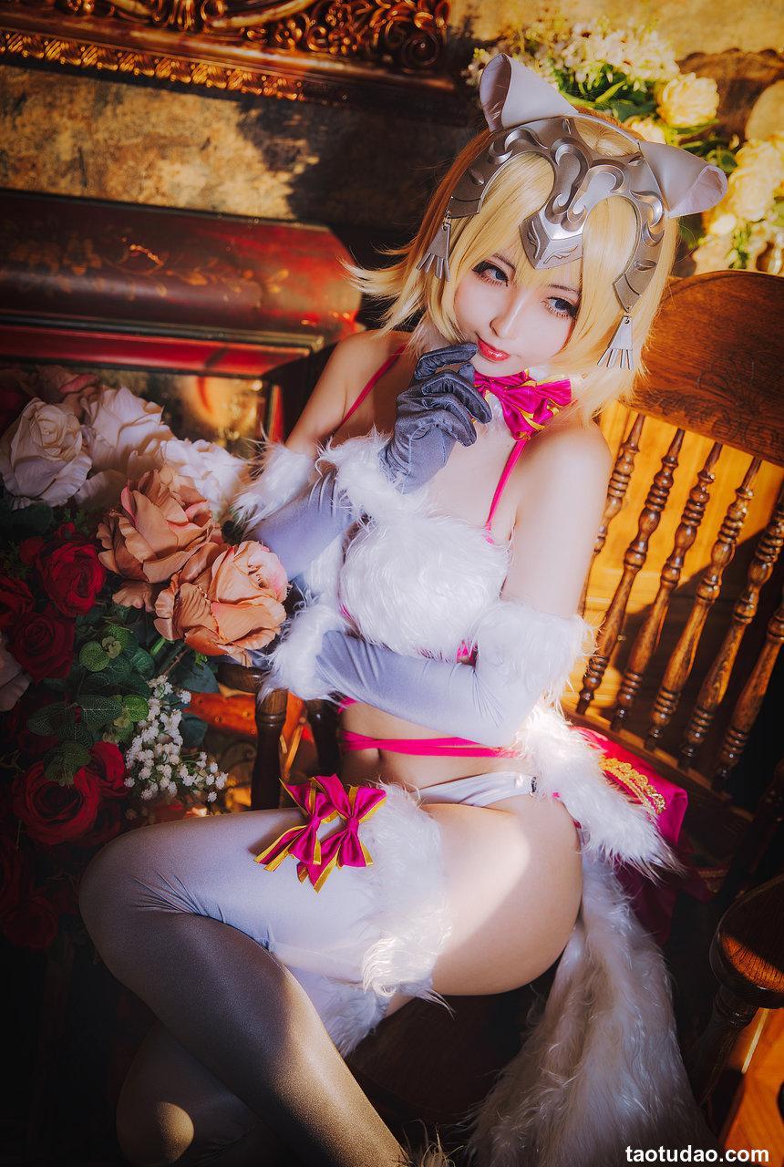 rioko凉凉子 - 白贞[16P／335MB]