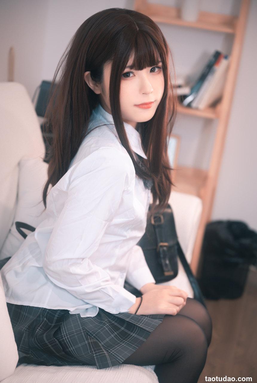 Quan冉有点饿 - NO.02 束缚猫猫 [57P-550MB]