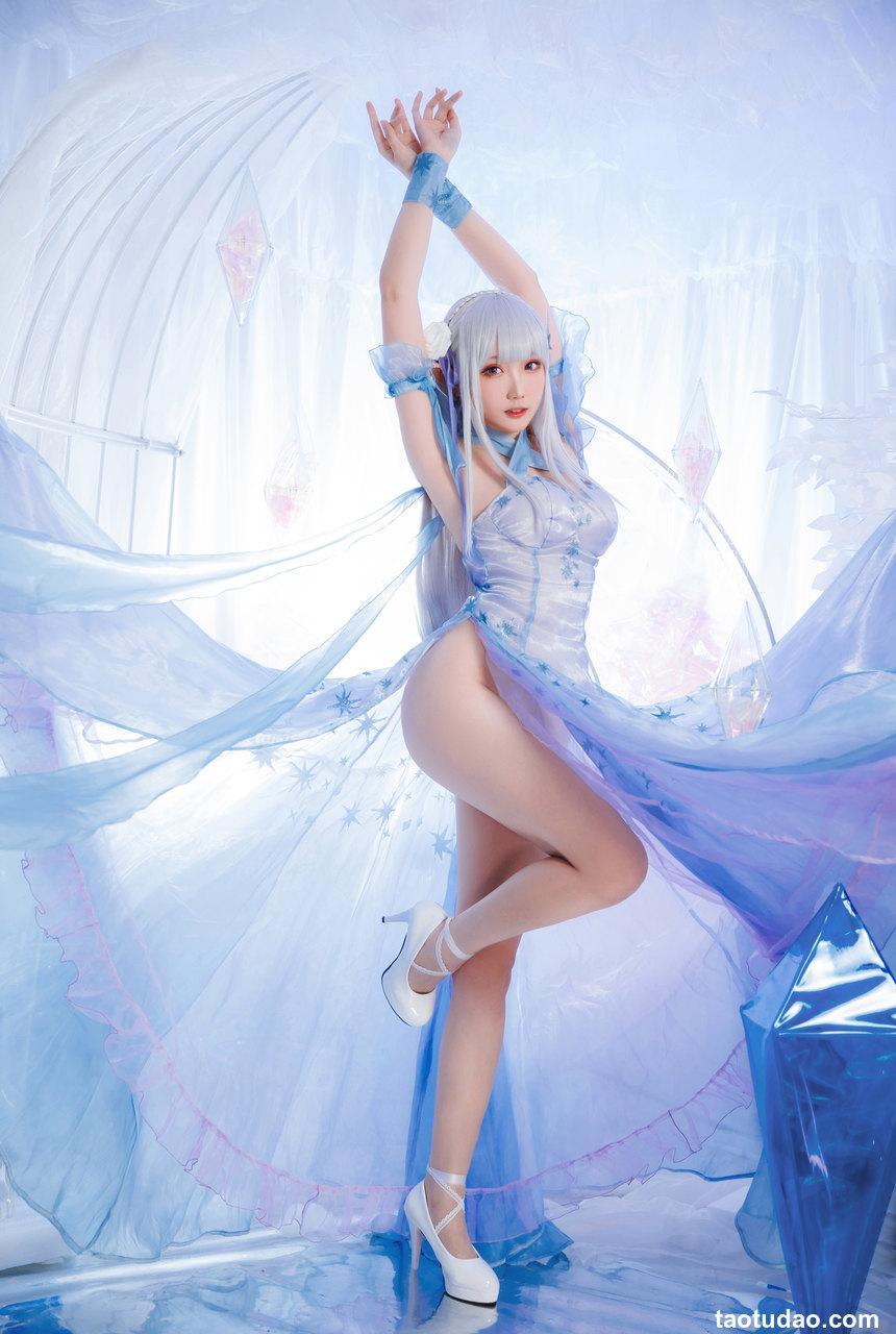 瓜希酱 NO.056 — 爱蜜莉雅 水晶礼服 [28P-144M]