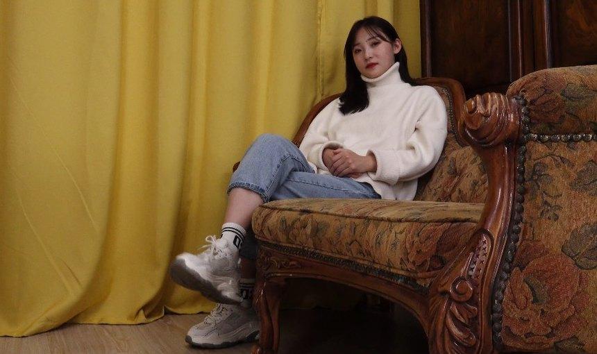 [A&F]丝足视频 112-满冬妹妹展示原味棉袜裸足 [1V-2.94G]