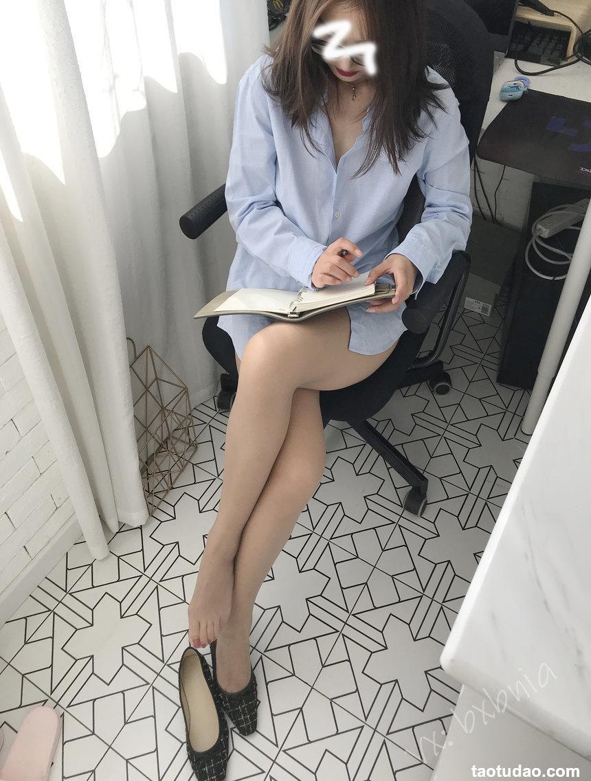 安乔乔儿(Nia乔乔) NO.011 — Soho的快乐[131P／566MB]