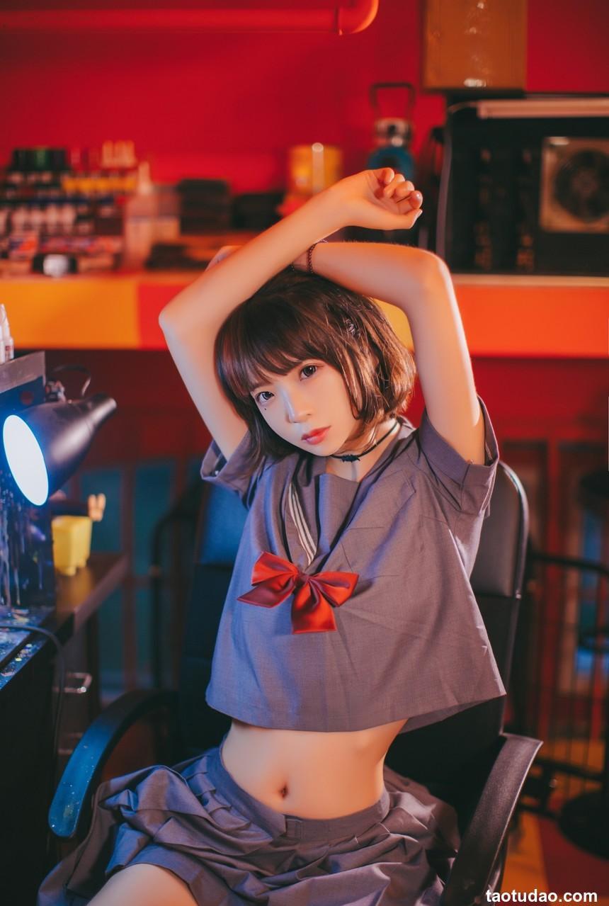 疯猫ss – 被囚禁的少女 [44P]