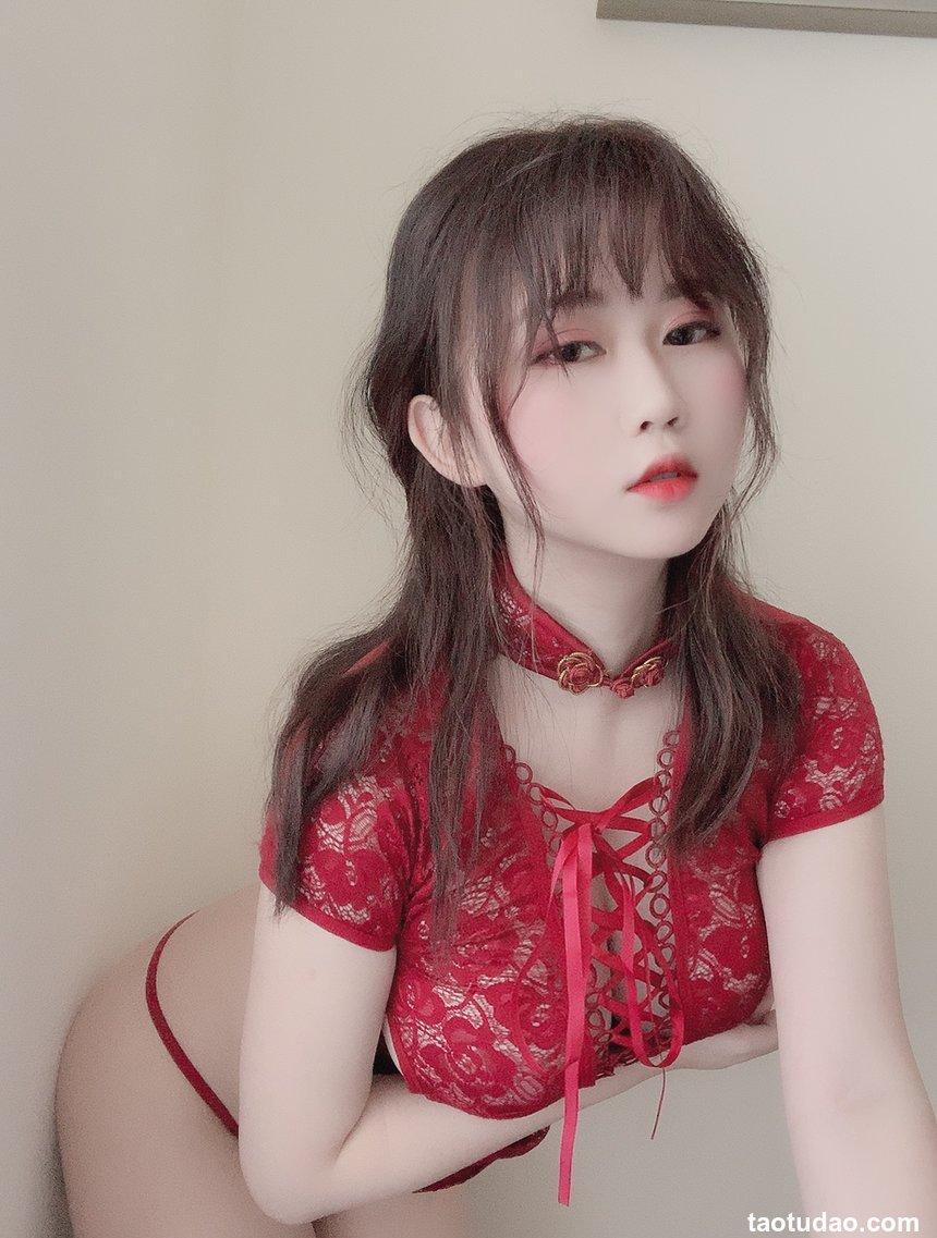 是依酱吖 - 红色旗袍 [25P-13MB]