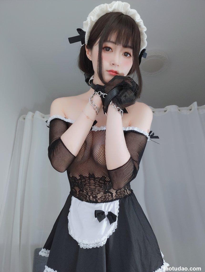 Coser小姐姐白银 - 女仆 [92P2V-340MB]