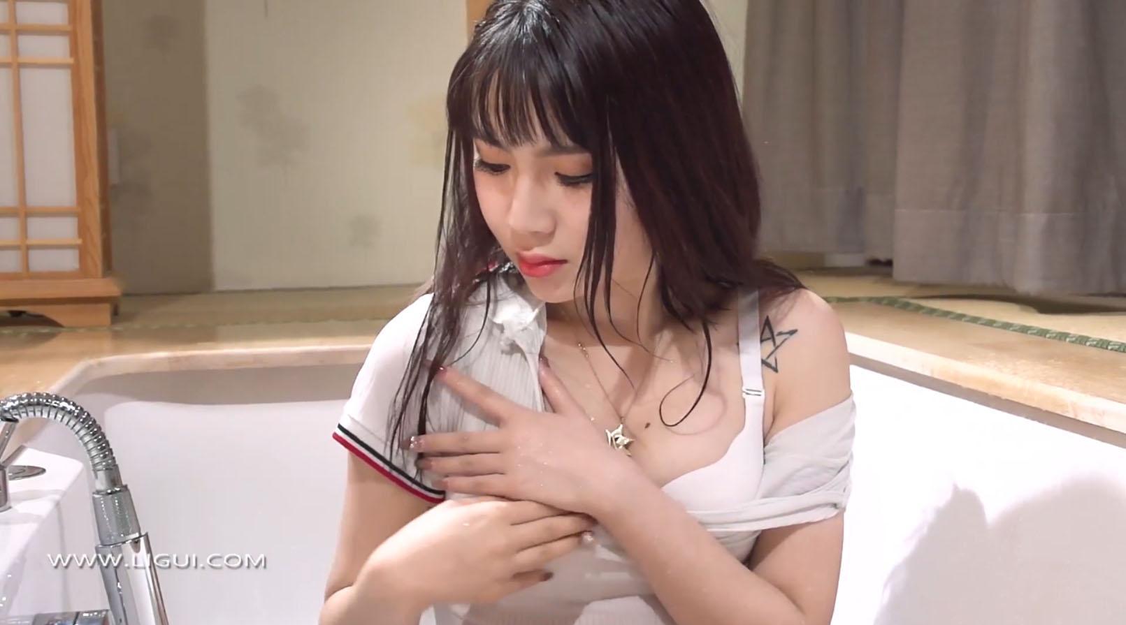 [Ligui丽柜]HD视频 2021.06.10 浴享丝滑 小七 [MP4-755MB]