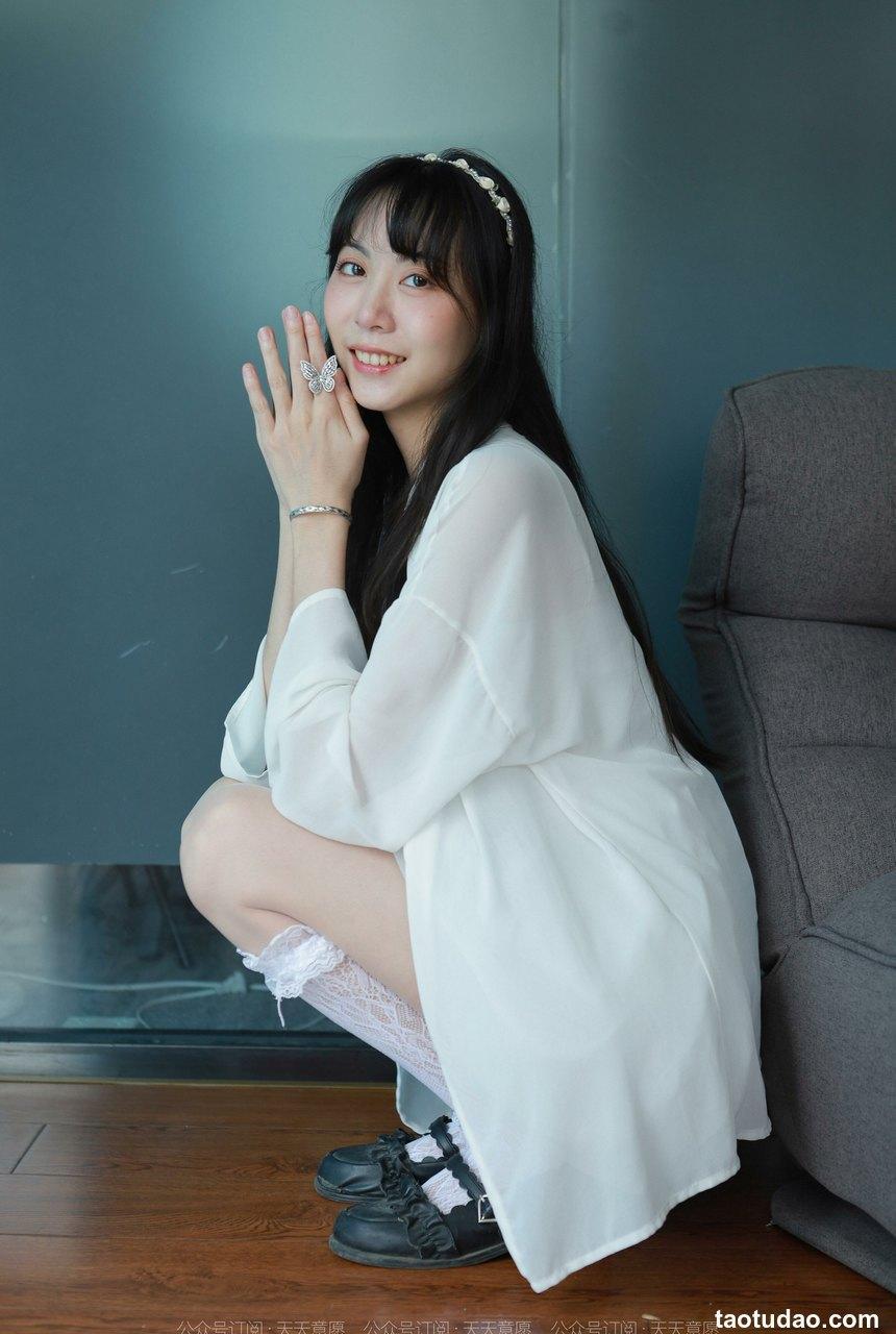 [IESS异思趣向] 2022.08.07 丝享家1170：团团《肉中丝夹丝》[88P／124MB]