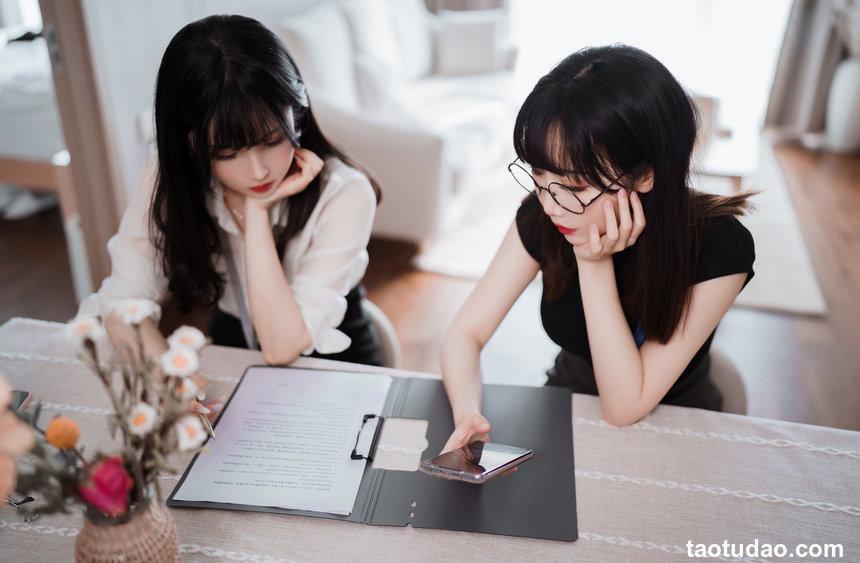 rioko凉凉子&面饼仙儿 - 黑丝ol制服双人 [105P11V-1.45G]