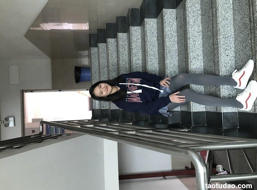 [最爱帆布鞋] 丝袜美腿写真 ON.17 图套+视频