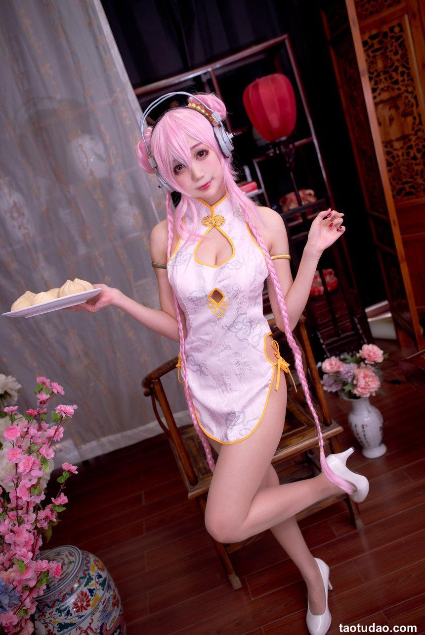 周叽是可爱兔兔 NO.022 - 旗袍索尼子[14P／176MB]