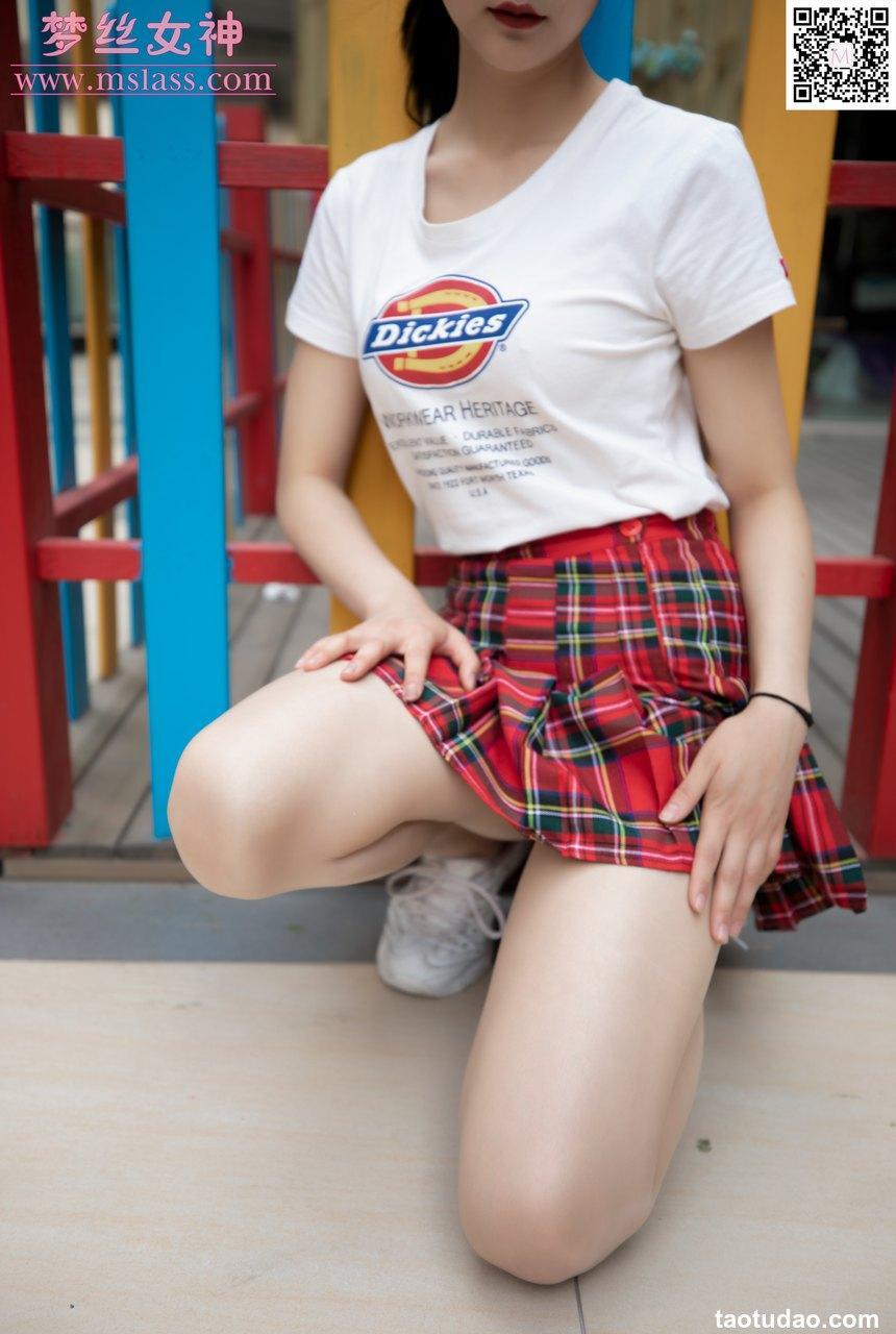 [MSLASS梦丝女神] 2019.09.09 可岚《小白鞋搭配油光丝袜》[81P+1V-993MB]