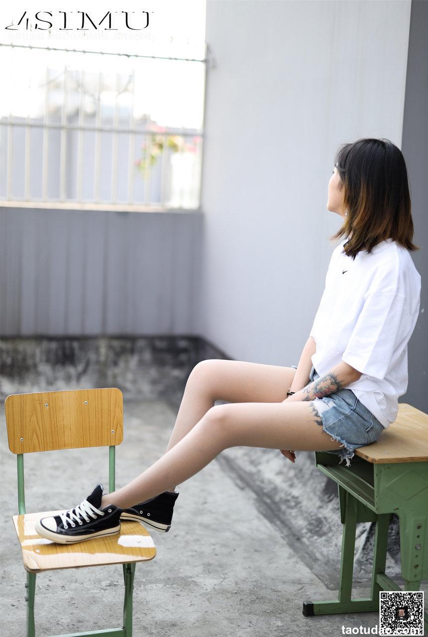 丝慕写真 SM250 新模《纹身酷girl》 [71P]