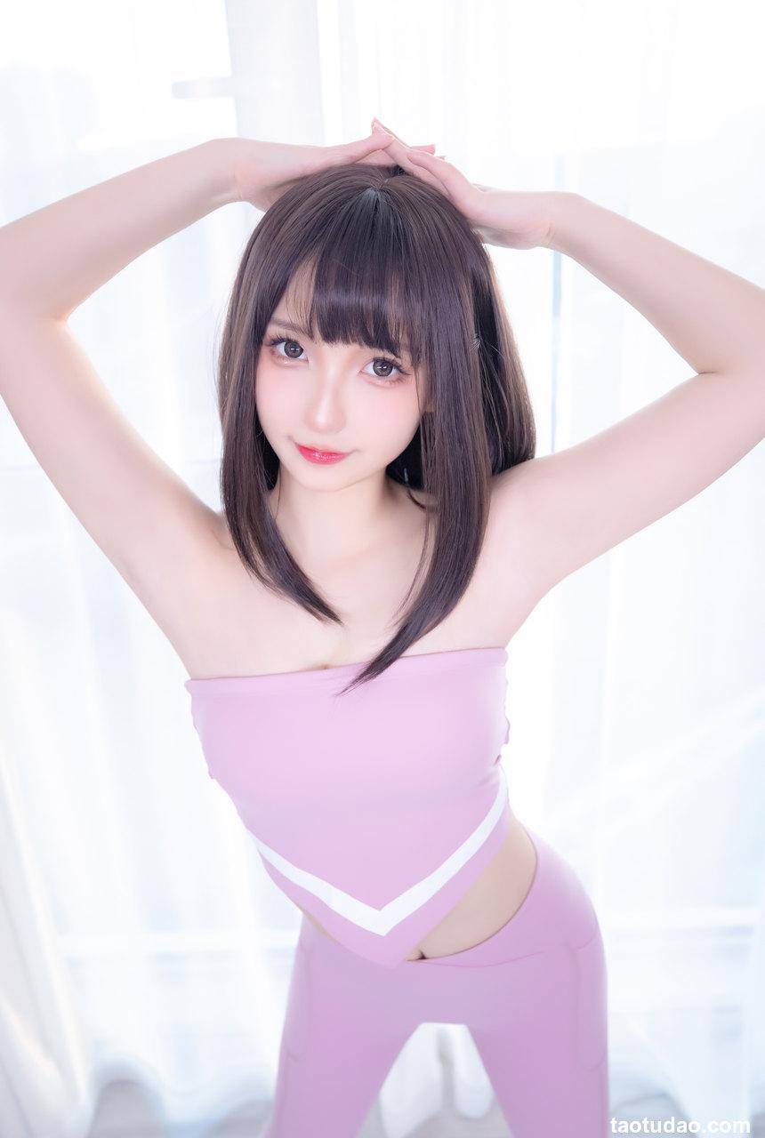 神楽坂真冬 — 草莓蜜桃 [75P-143M]