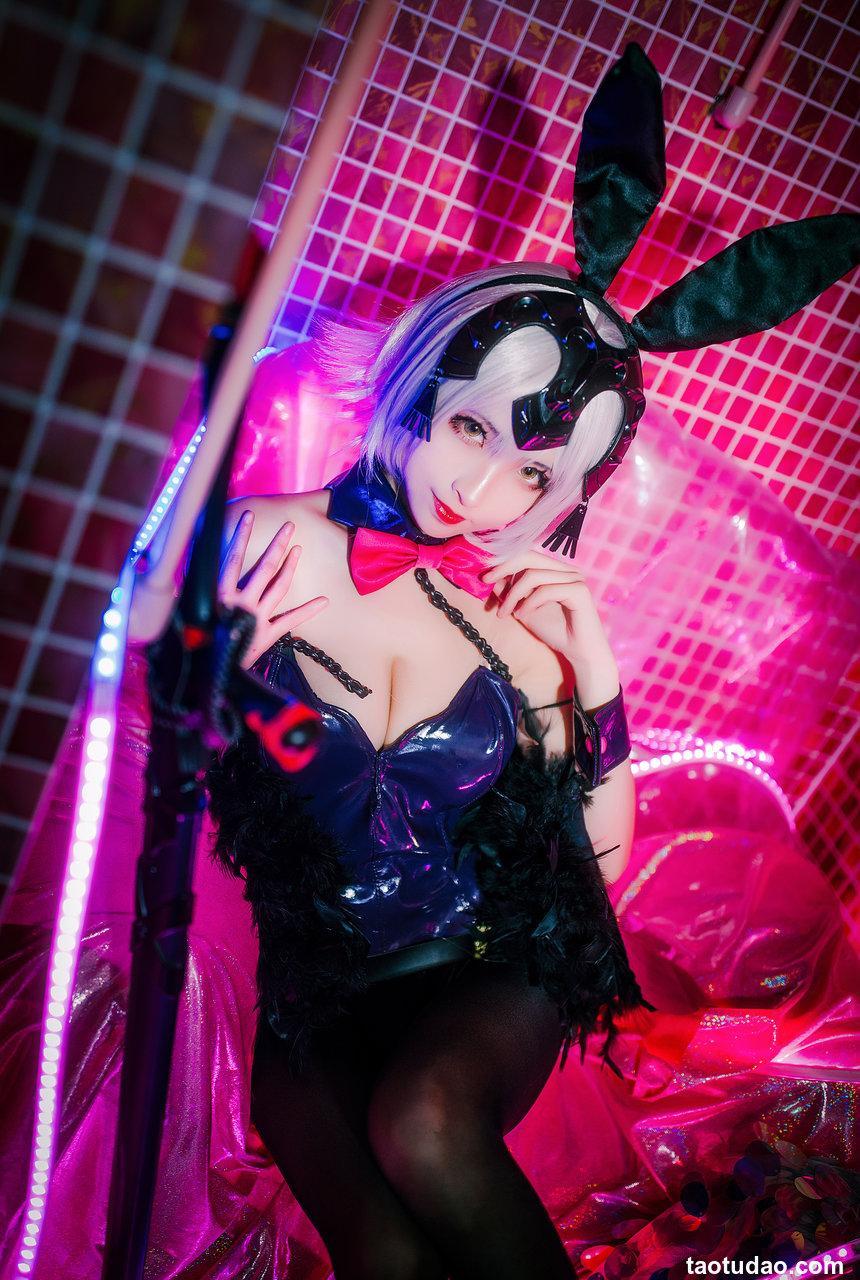 rioko凉凉子 - 兔女郎[13P／154MB]