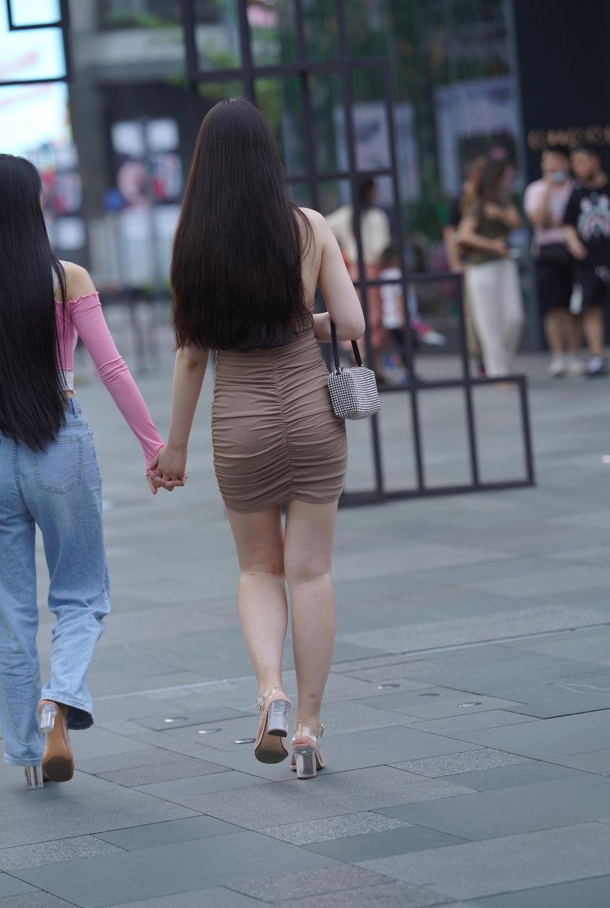 都市丽人白皙短裙美眉 【49P-633MB】