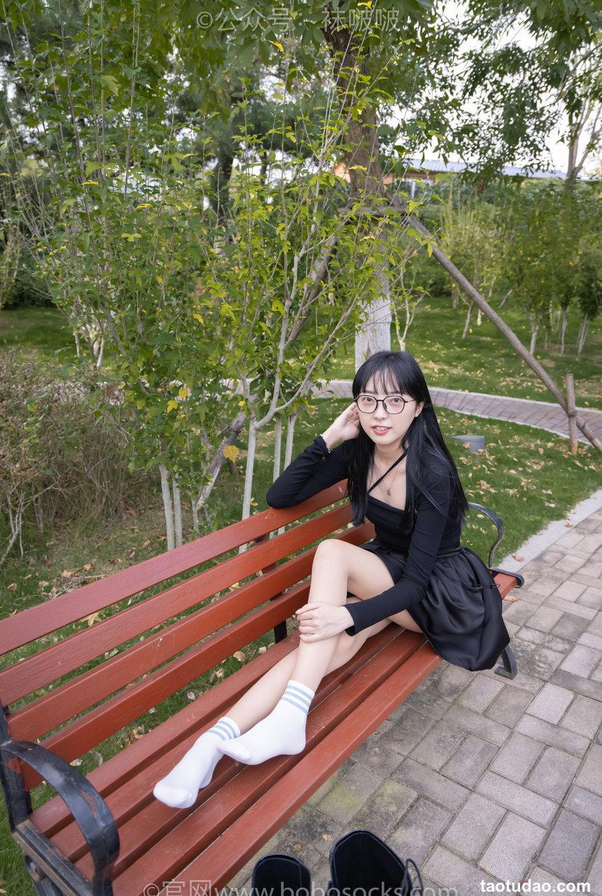 [BoBoSocks袜啵啵]NO.040 稚予-长靴、白棉袜、肉丝[137P+1V／4.81GB]