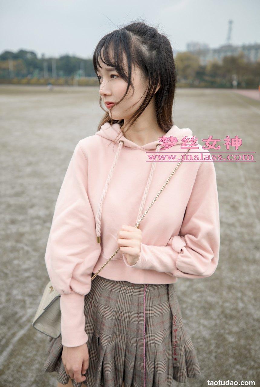 [MSLASS梦丝女神] 2019.04.23 玥玥《操场的校花小甜心》 [64P+1V-1.44G]