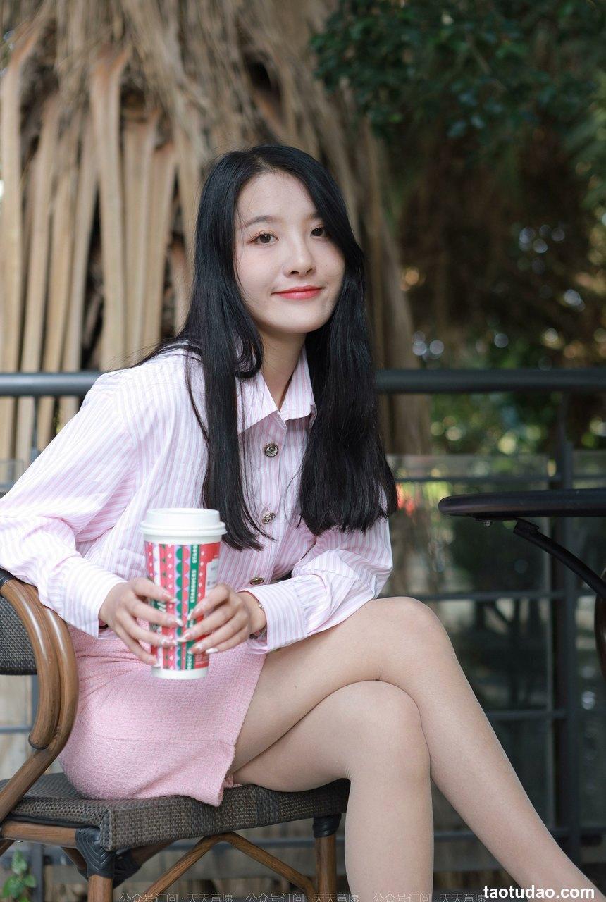 [IESS异思趣向] 2022.03.08 丝享家1022：婉萍《粉嫩的下午茶》[88P／155MB]