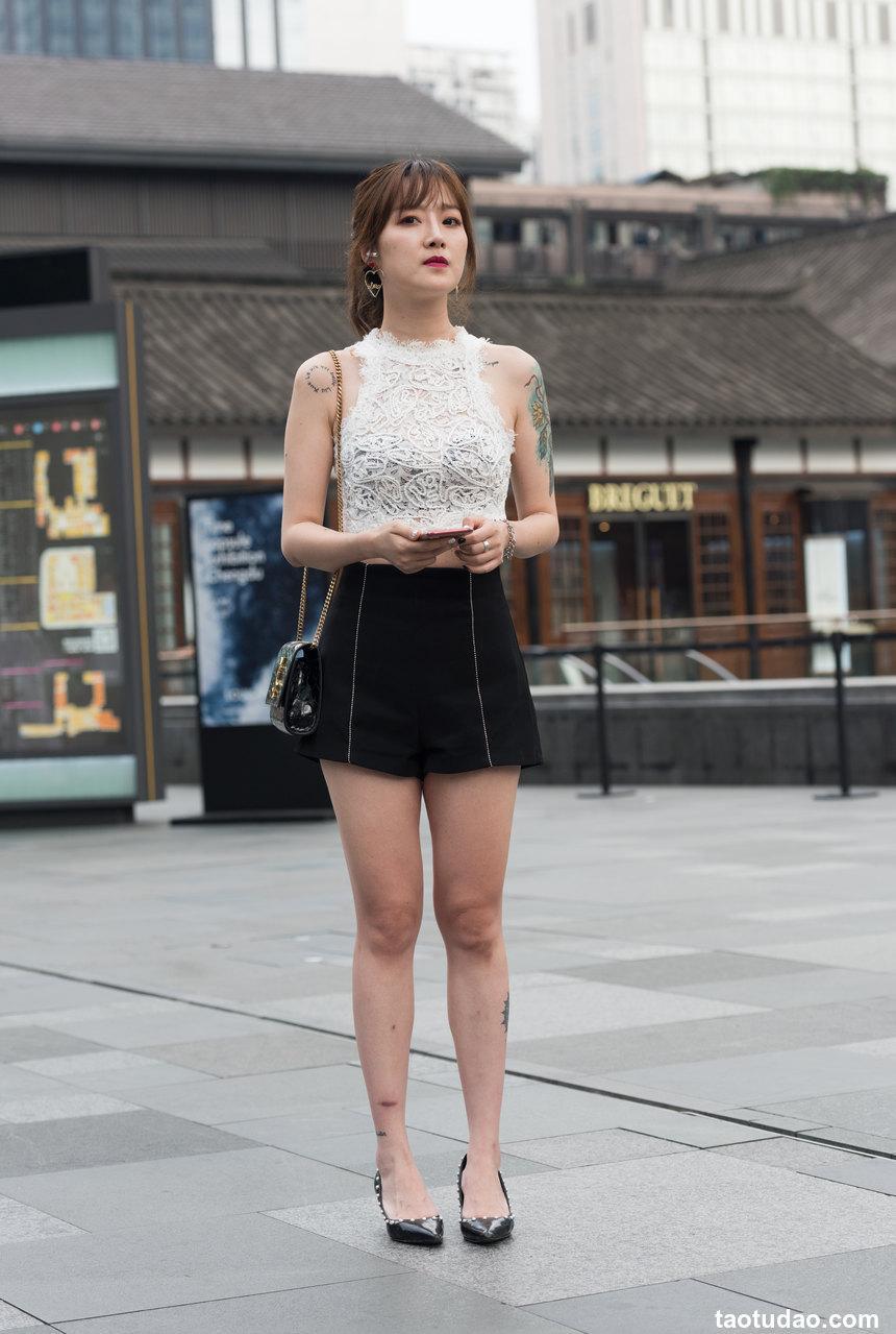 都市丽人漂亮的白色镂空美女【37P-584MB】