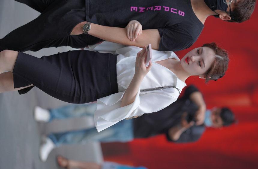 都市丽人黑色职业裙美女 [103P+1V-1.42G]