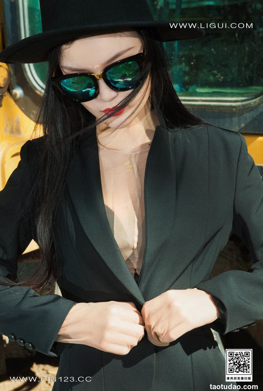 [Ligui丽柜] 2022.07.04 《工地丝享家》苏黎 [66+1P-106M]