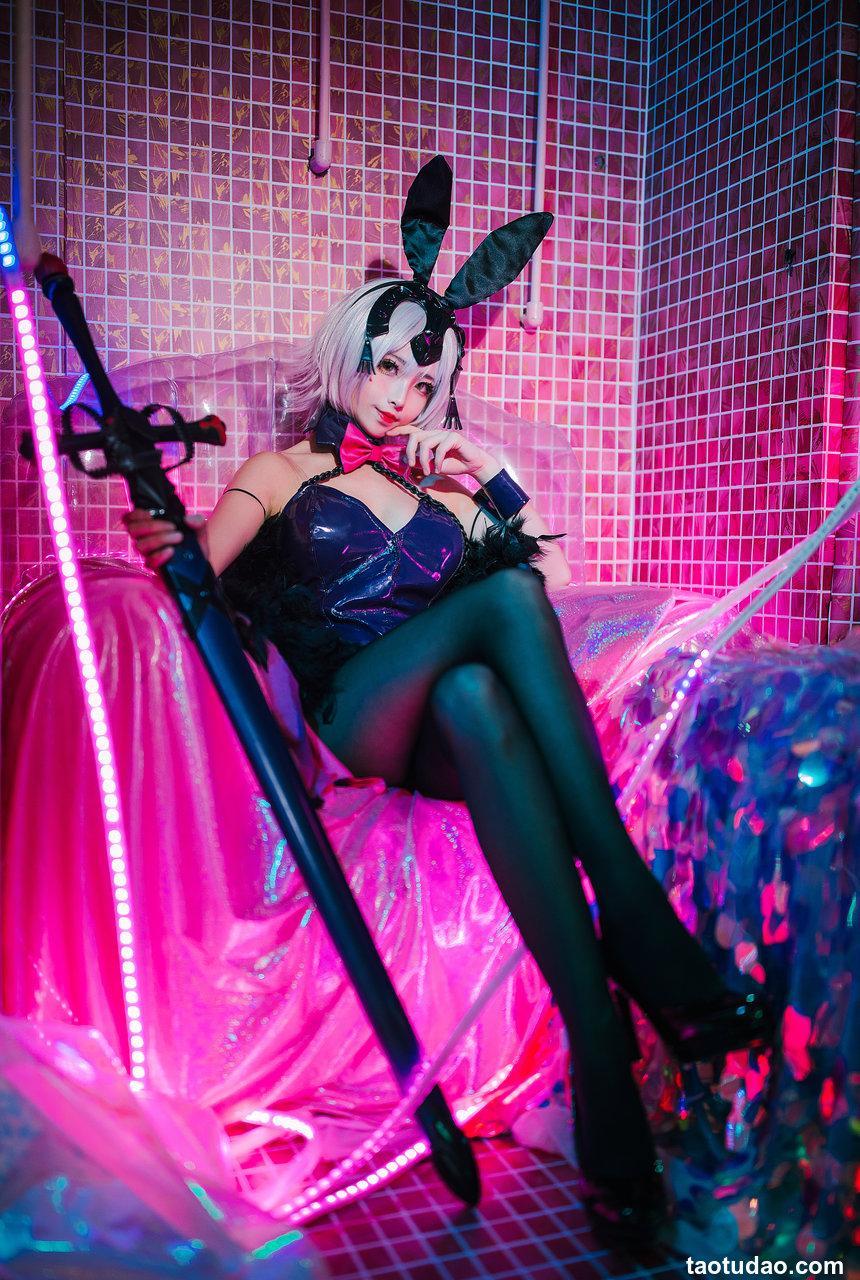 rioko凉凉子 - 兔女郎[13P／154MB]