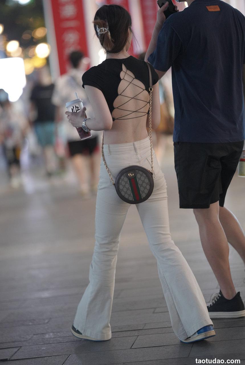 都市丽人紧身白裤小女友【74P-1.02G】