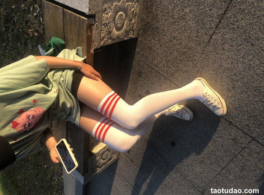 [最爱帆布鞋] 丝袜美腿写真 ON.43 图套+视频