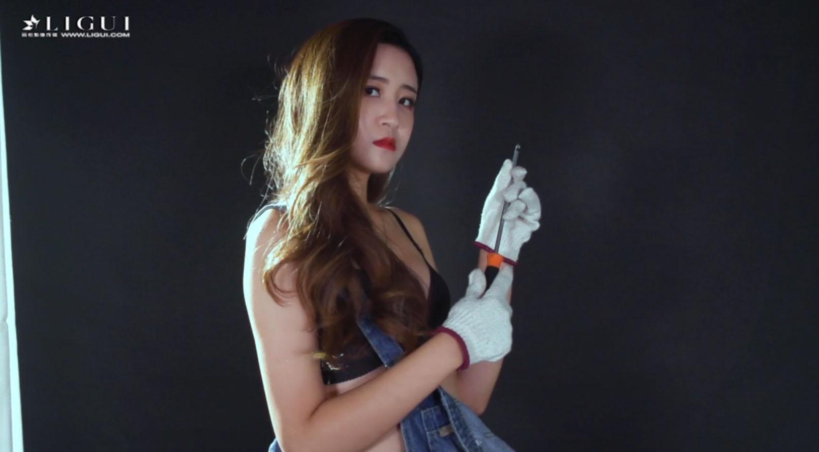 [Ligui丽柜]HD视频 2019.11.07 修女也疯狂 允娜[1V／234MB]