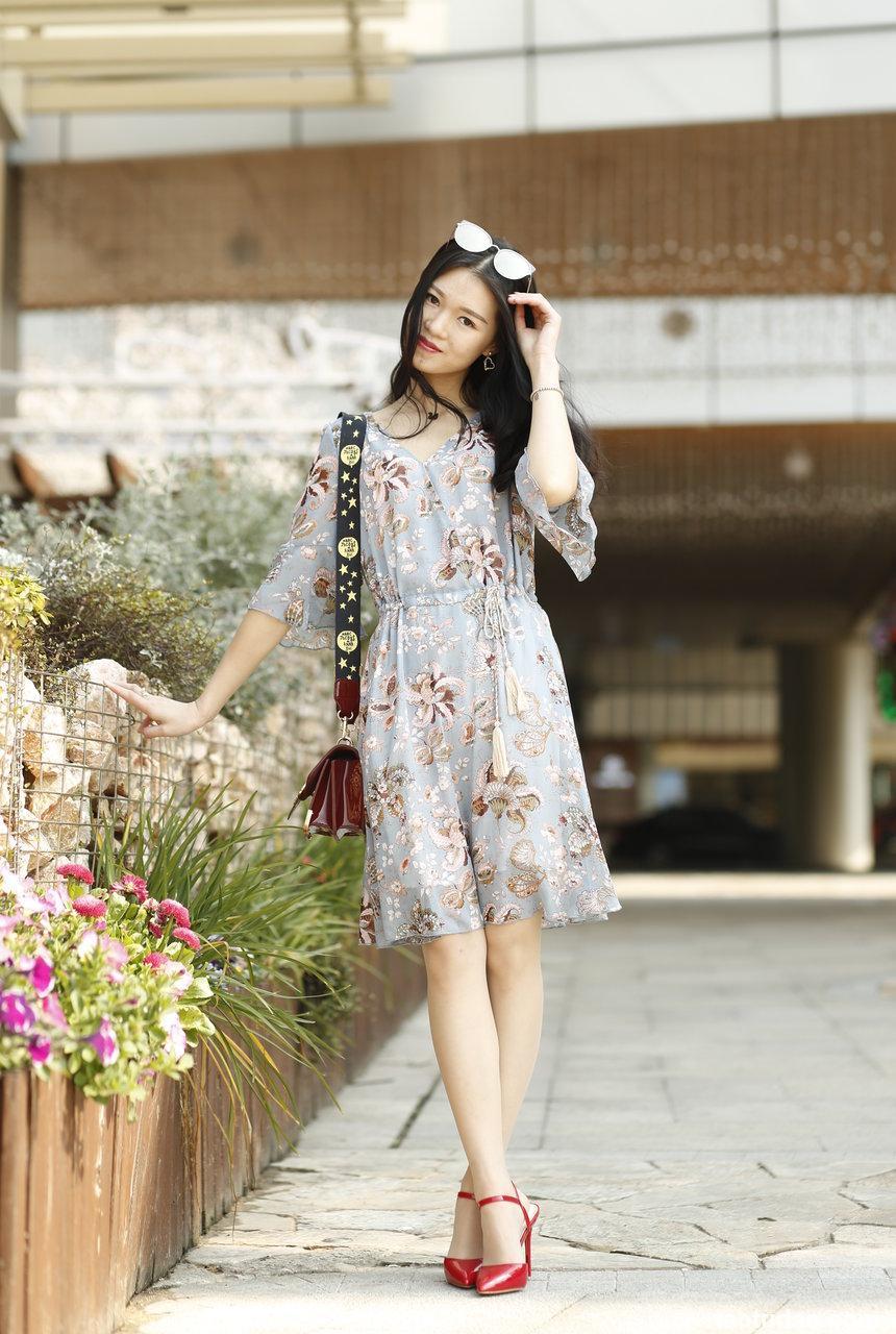 奈丝写真 NO.070 一字扣尖头红色单鞋–小敏 [35P+120M]