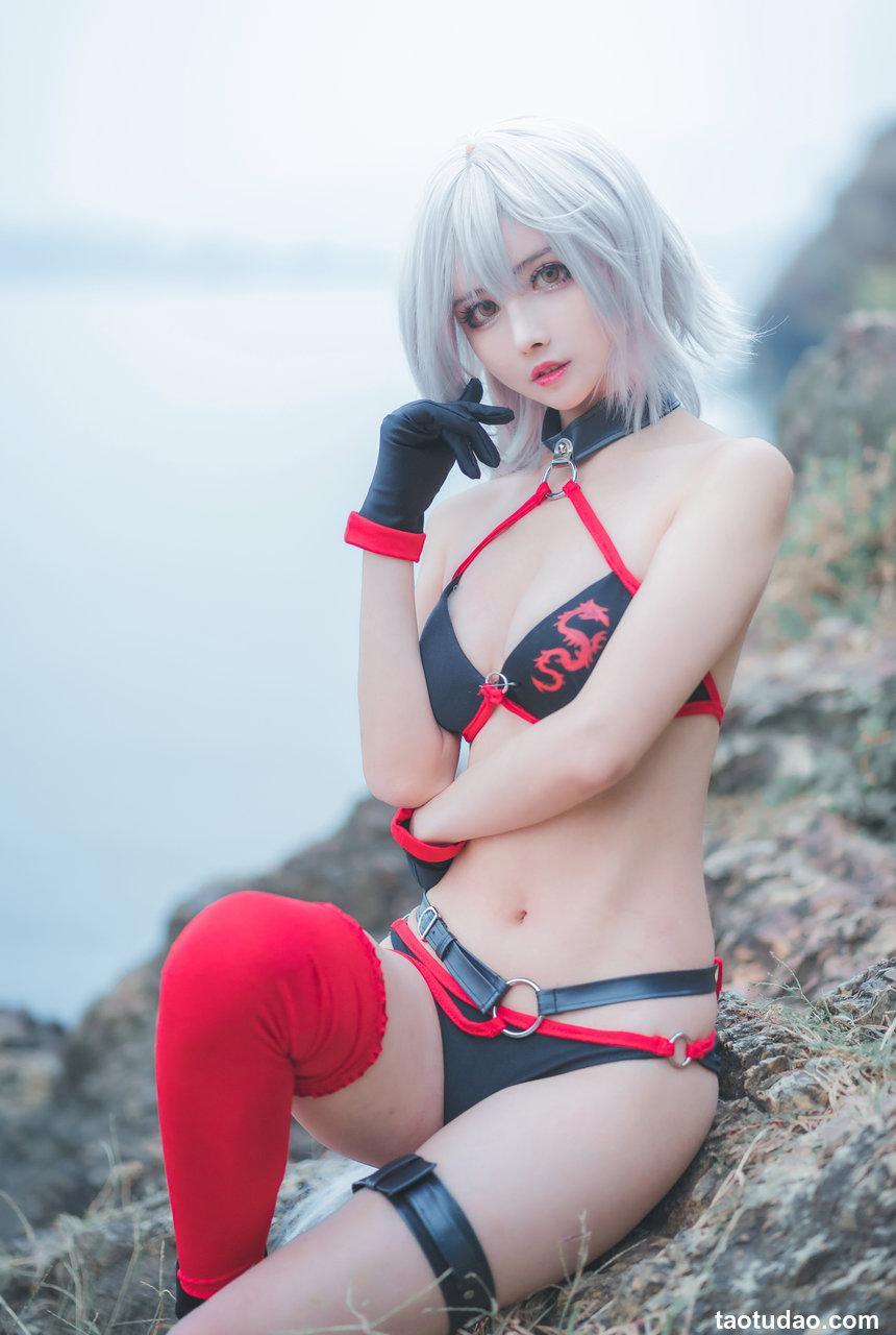 rioko凉凉子 - 泳装黑贞[8P／97MB]