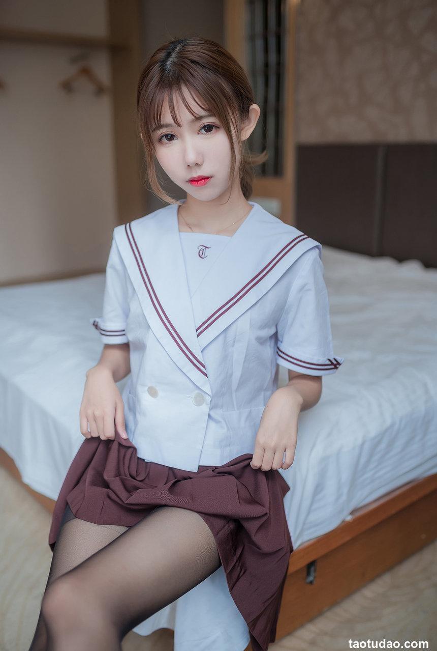 轻兰映画-JK白丝大放送 [66P-102MB]