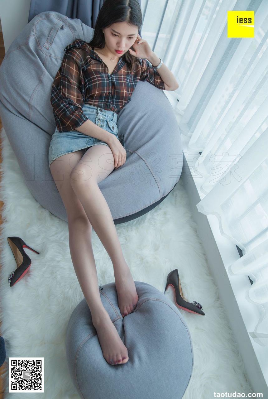 [IESS异思趣向] 2018.10.11 丝享家335：《白毛绒地毯上的灰丝》七七 [93P]