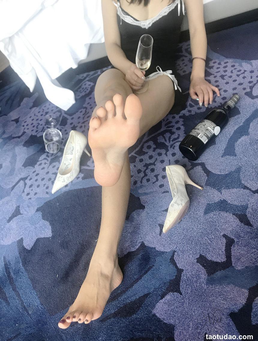 安乔乔 NO.025 宿醉 [117P+465M]