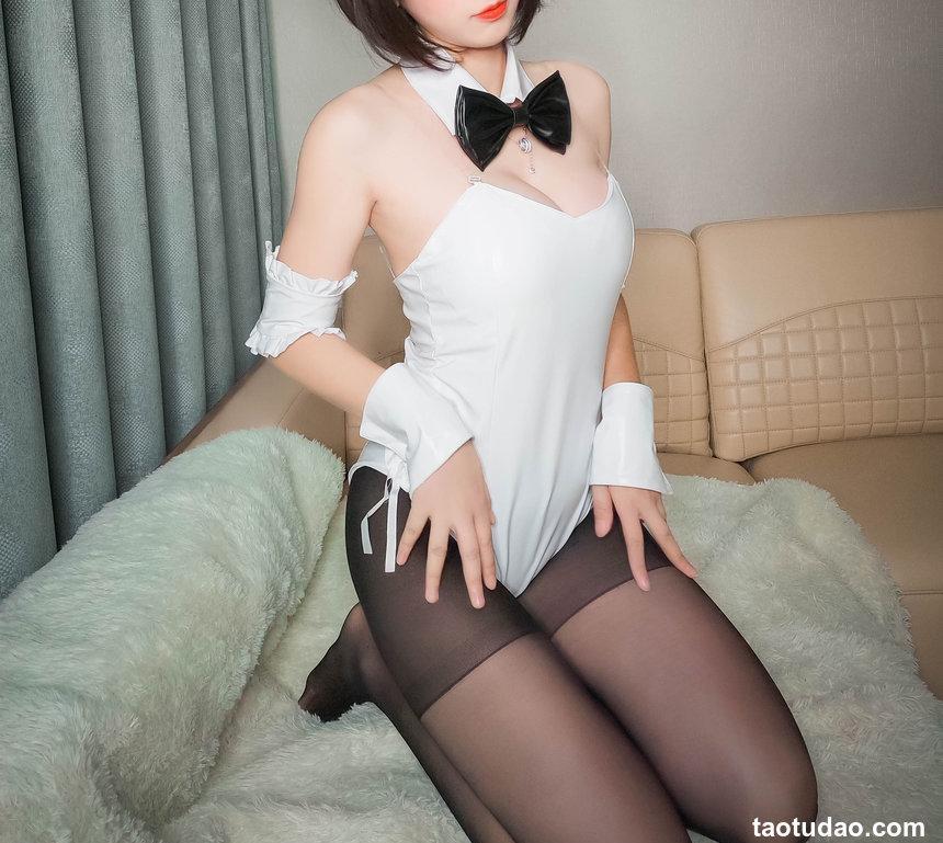 斗鱼女主播黑米粥飞机火箭礼包-高跟兔女郎 [32P-94MB]