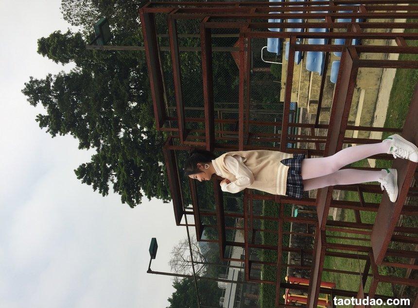 [最爱帆布鞋] 丝袜美腿写真 ON.04