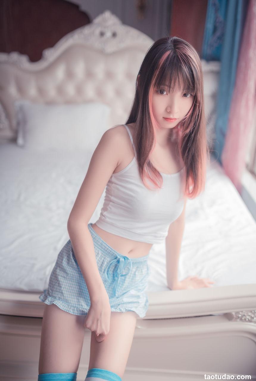 风之领域写真  NO.014 蓝白条纹丝袜小可爱 [50P]