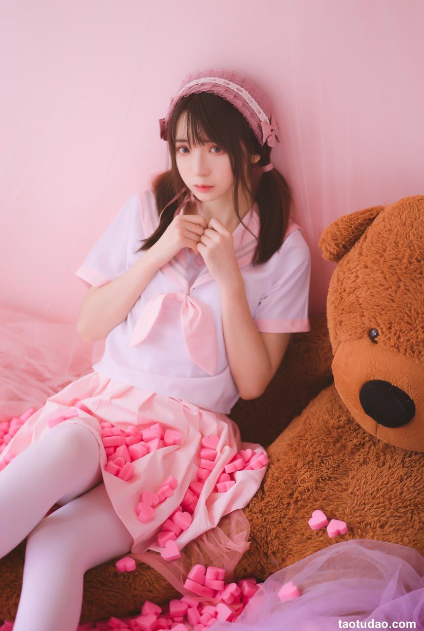 疯猫ss – 丝袜狂想曲(粉) [54P]