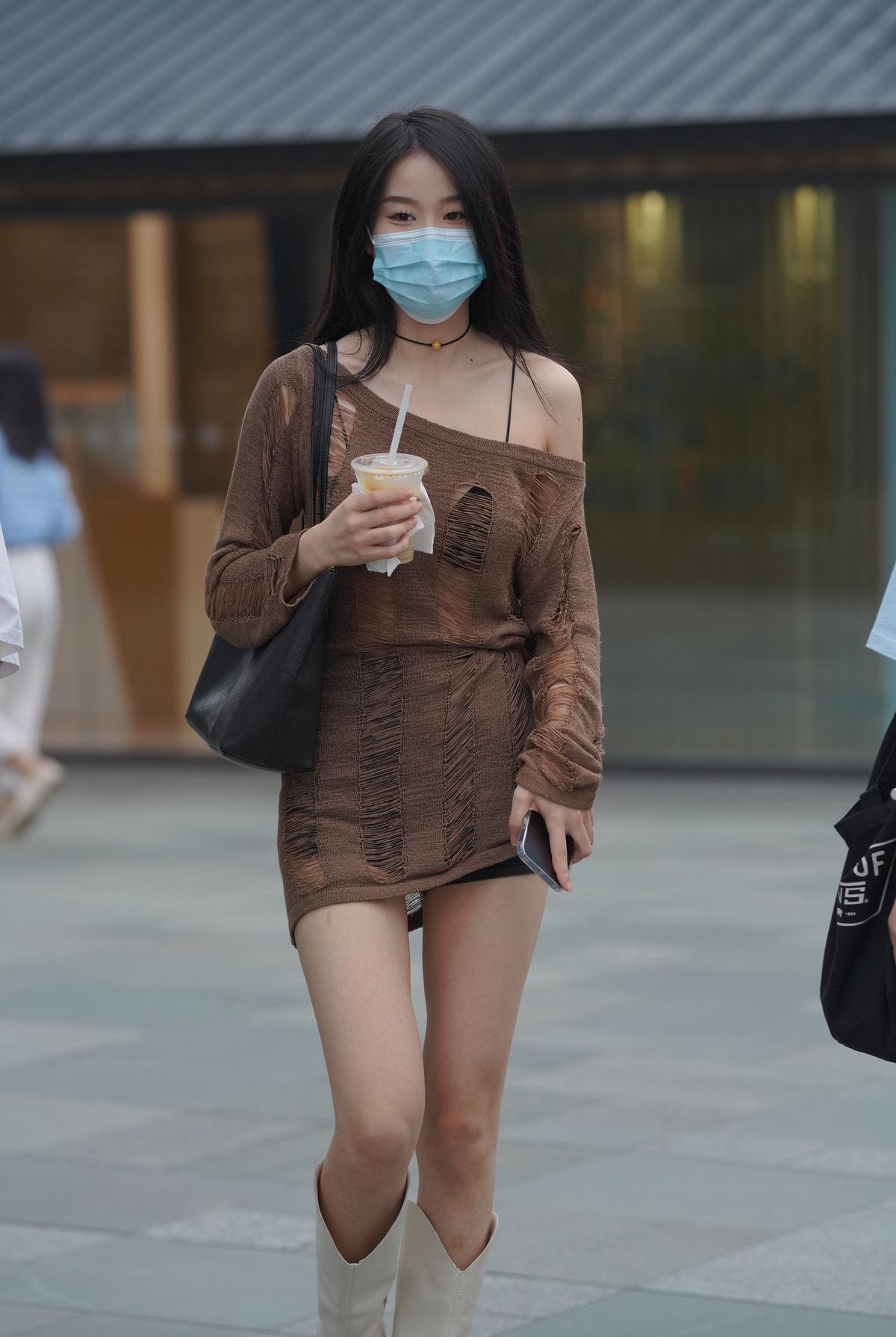 都市丽人丝袜美腿闺蜜【118P+4V-1.77G】