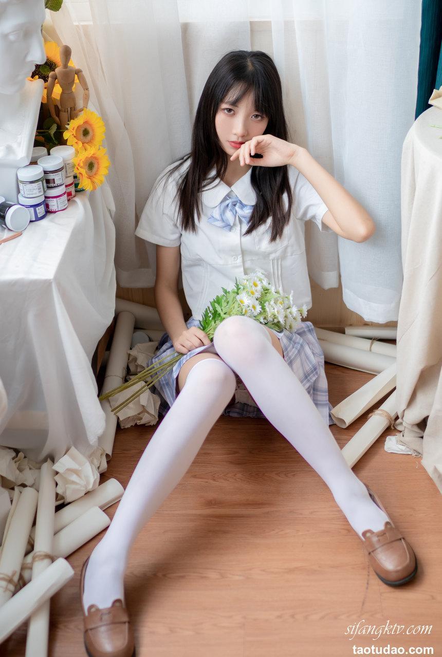 西瓜少女 NO.026 - 窗外 [75P-670M]