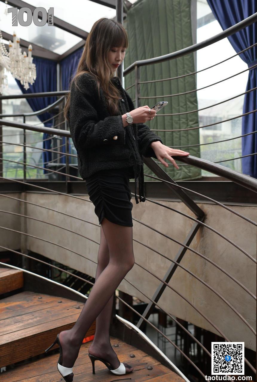 [IESS异思趣向] 一千零一夜 184 草莓《楼梯的拐角处1》[74P／72.3MB]