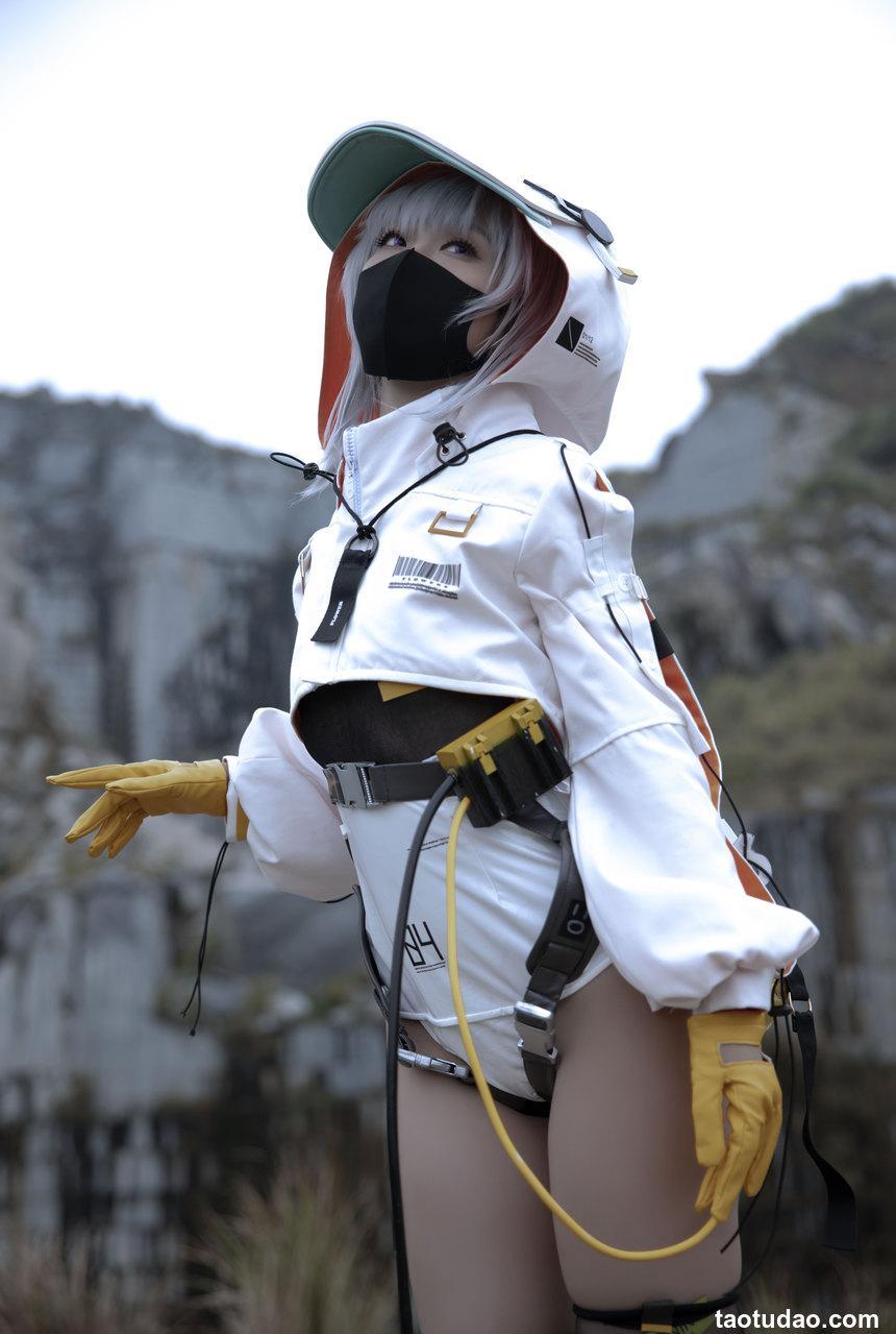 G44不会受伤 - NO.88 《快要坏掉的八音盒》小花 [30P-372MB]