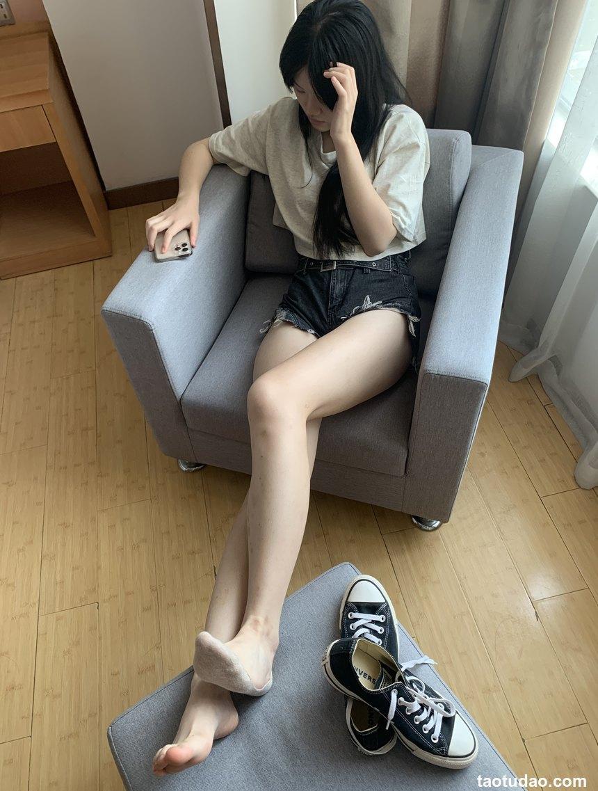 [誉铭传媒]袜足摄影 2021年《07月份微信公众号付费福利》[67P+7V／644MB]