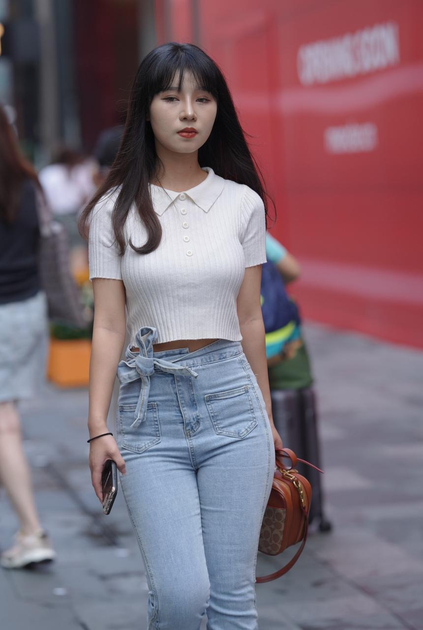 都市丽人高腰牛仔紧身裤美女【119P+1V-1.77G】