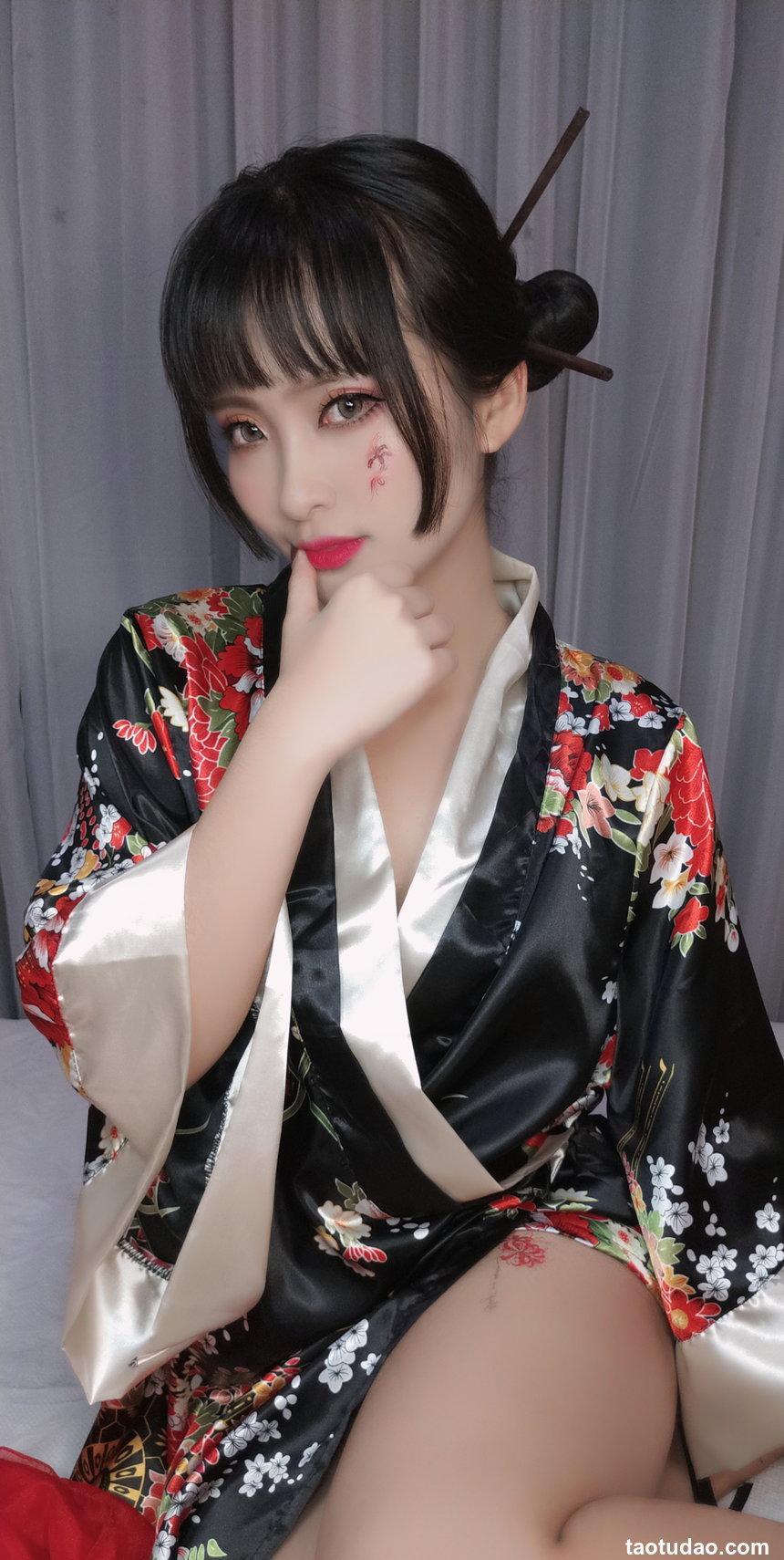 洛璃LoLiSAMA NO.003 - 歌舞伎[92P+10V／393MB]