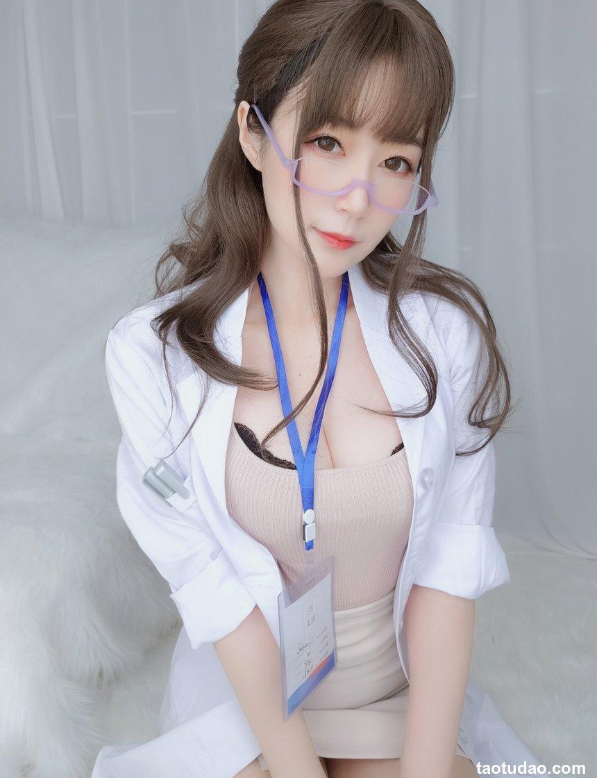 Coser小姐姐白银 - 私人医生 [159P6V-1.03GB]